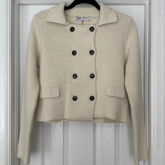 Zara Double-Breasted Button Knit Cardigan with Flat Lapel Cream Size Small NWT - Picture 3 of 12
